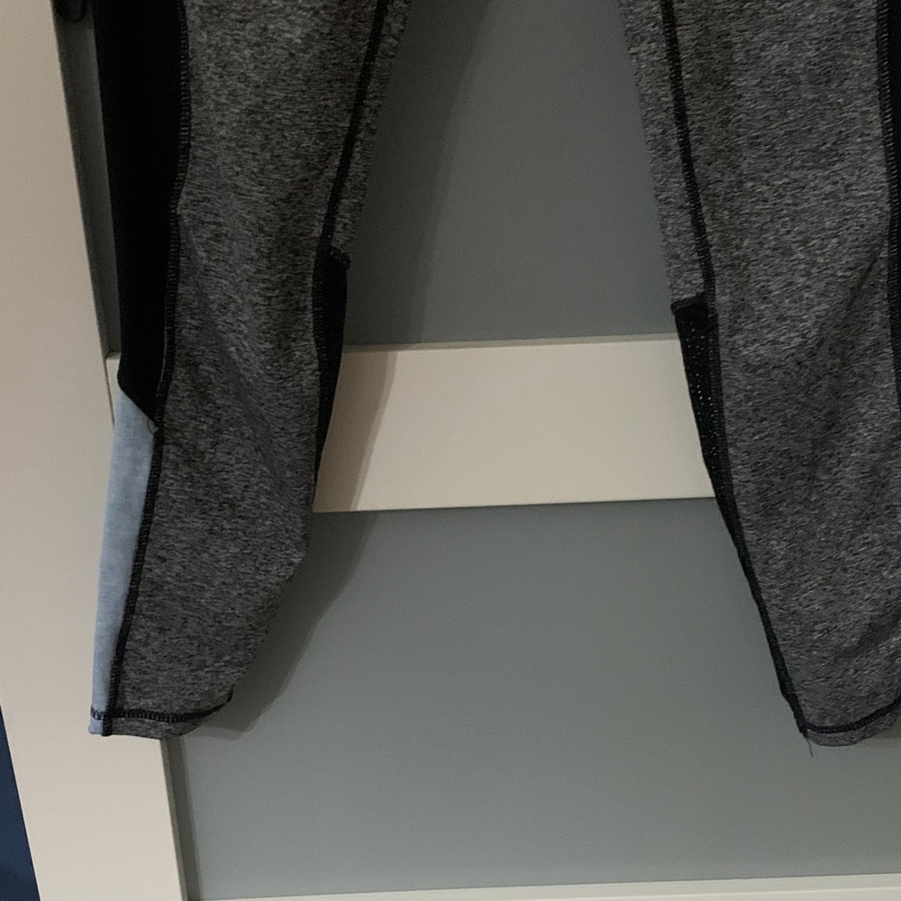 Tangerine Gray and Black Leggings - Picture 2 of 9